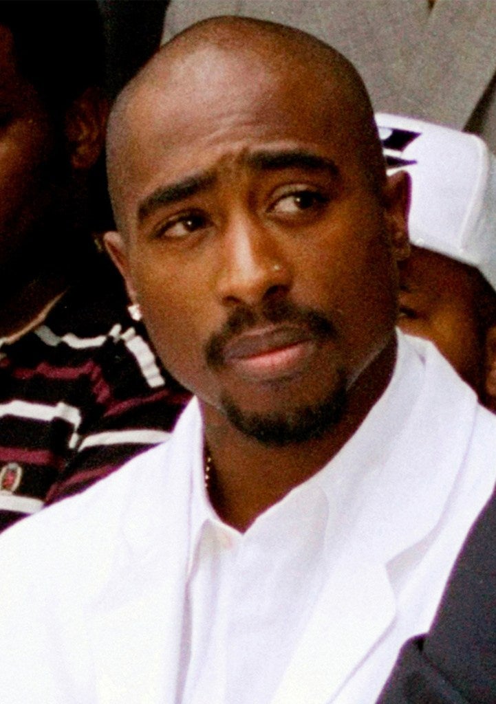 Tupac Shakur fue asesinado en 1996 por posibles problemas de pandillas.