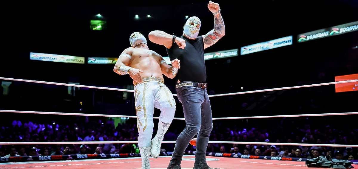 Místico vs Chris Jericho