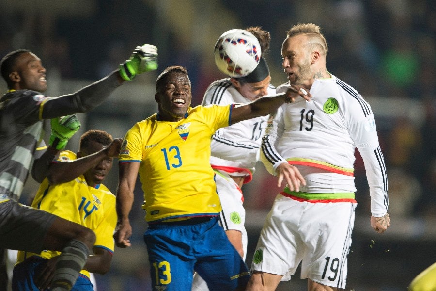 México y Ecuador en la Copa América de 2015