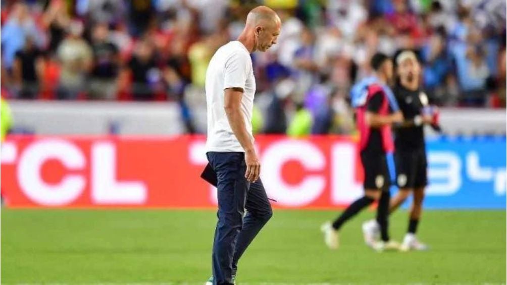 Berhalter se quejó del arbitraje después de perder contra Uruguay