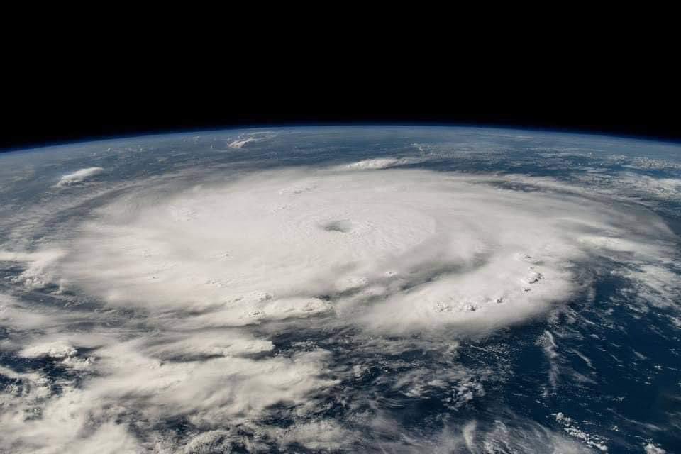 Se tienen previsto que el huracán Beryl llegue el viernes por la noche. 