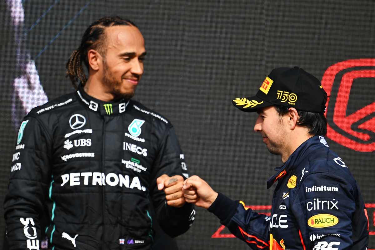 Hamilton y Checo protagonizaron una atractiva pelea en 2022