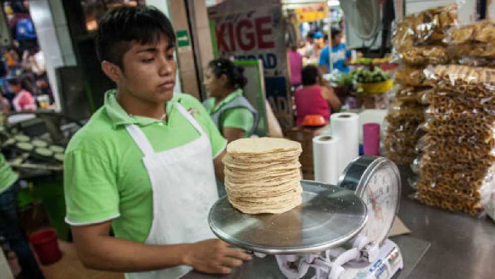 Las tortillerías también recibirán pagos de servicios y recargarán tiempo aire. 