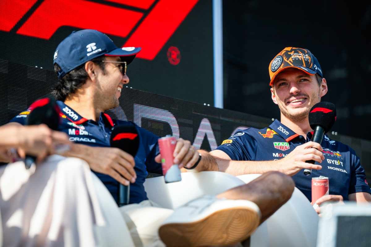 Marko aseguró que Verstappen y Checo trabaja bien 