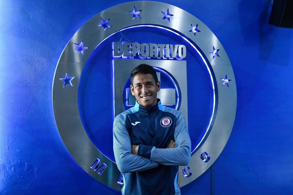 Romo llegó a su primera etapa en Cruz Azul en 2020