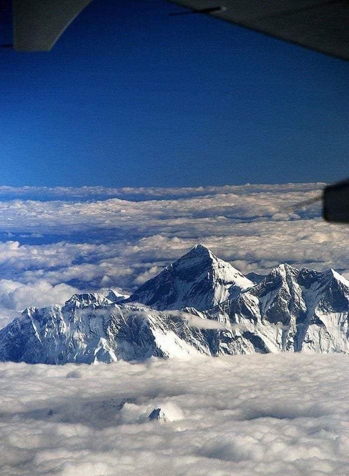 El monte Everest es el más alto del mundo.