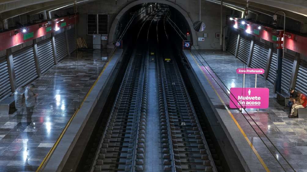 El Metro es un transporte público que transporte a millones de personas al día. 