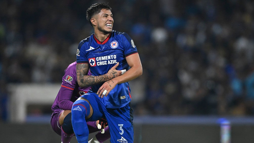 Salcedo no está entrenando con el primer equipo