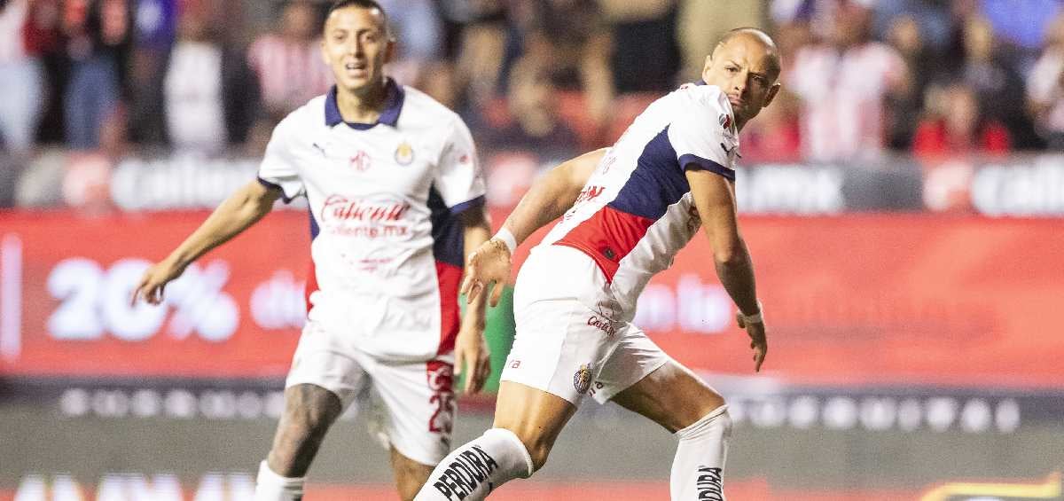 VAR anula gol a Chivas 