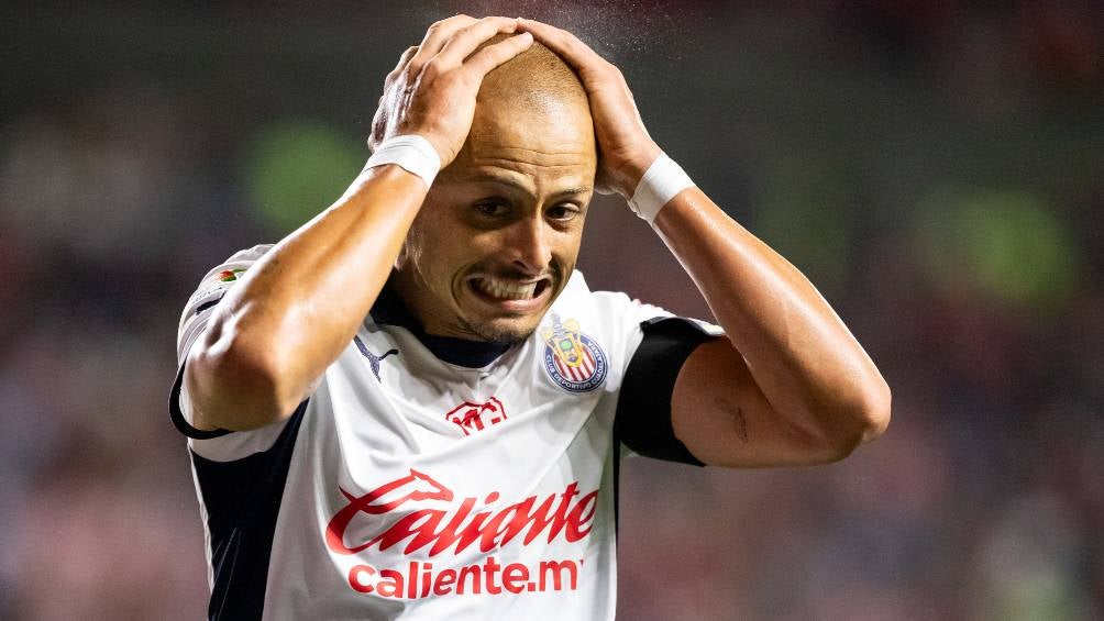 Chicharito sufrió en Tijuana