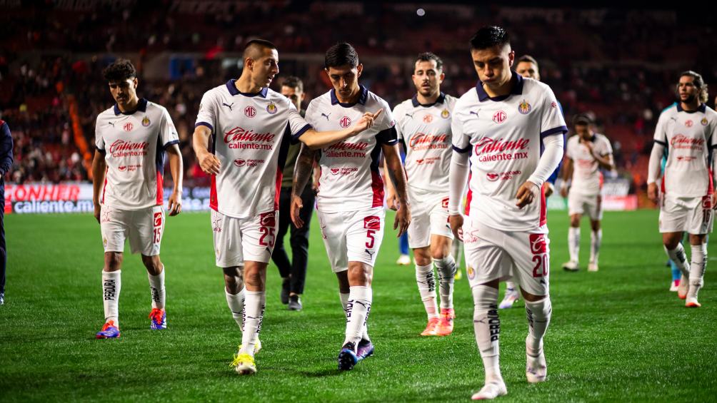 Chivas perdió 4-2 ante Xolos