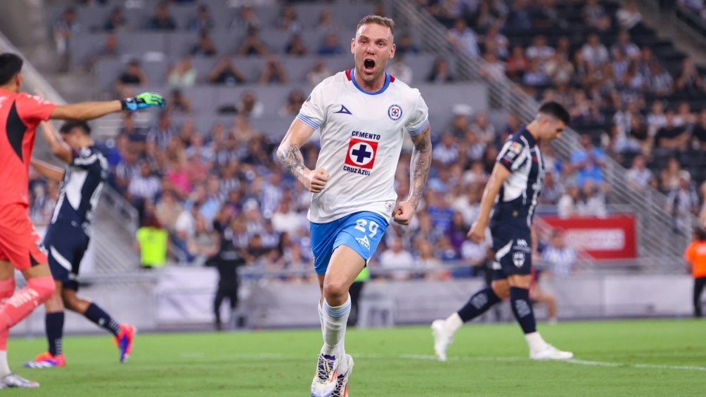 ¡Máquina aplanadora! Cruz Azul golea a domicilio a Monterrey