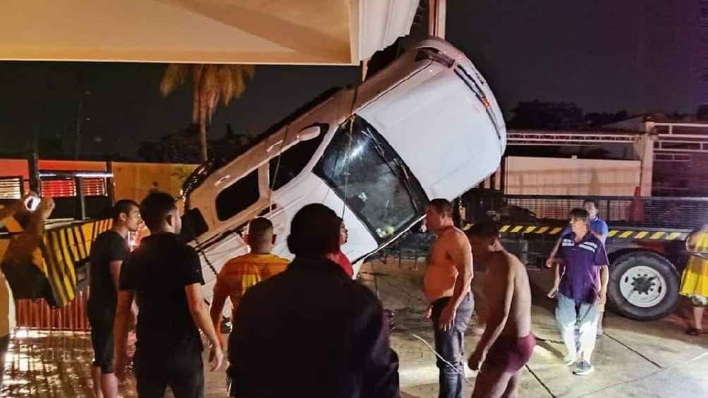 Cuerpos de emergencia llegaron a la zona, pero los jóvenes ya estaban sin vida. 