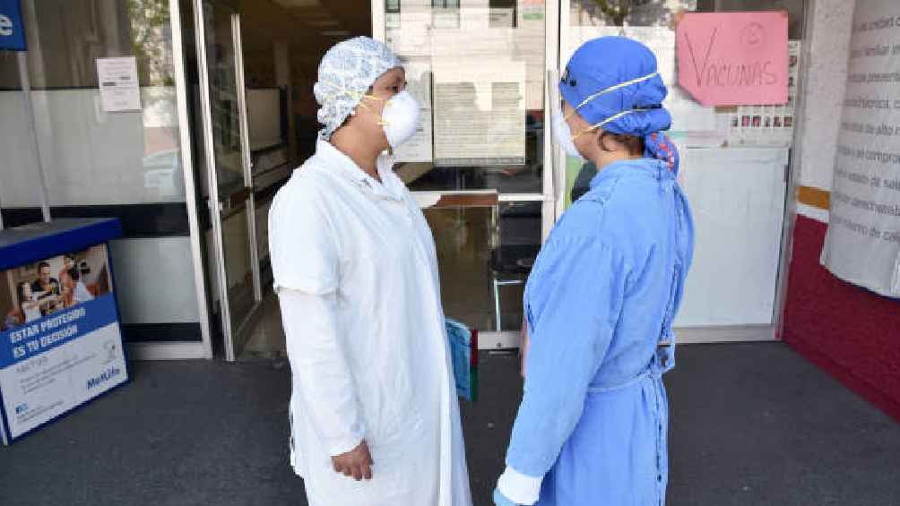 Persona médico del Instituto Nacional de Ciencias Médicas y Nutrición debe usar cubrebocas. 