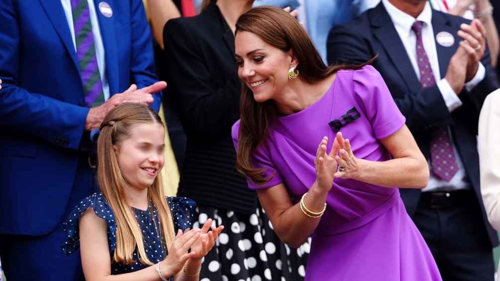 La princesa de Gales estuvo acompañada por su hija Charlotte. 