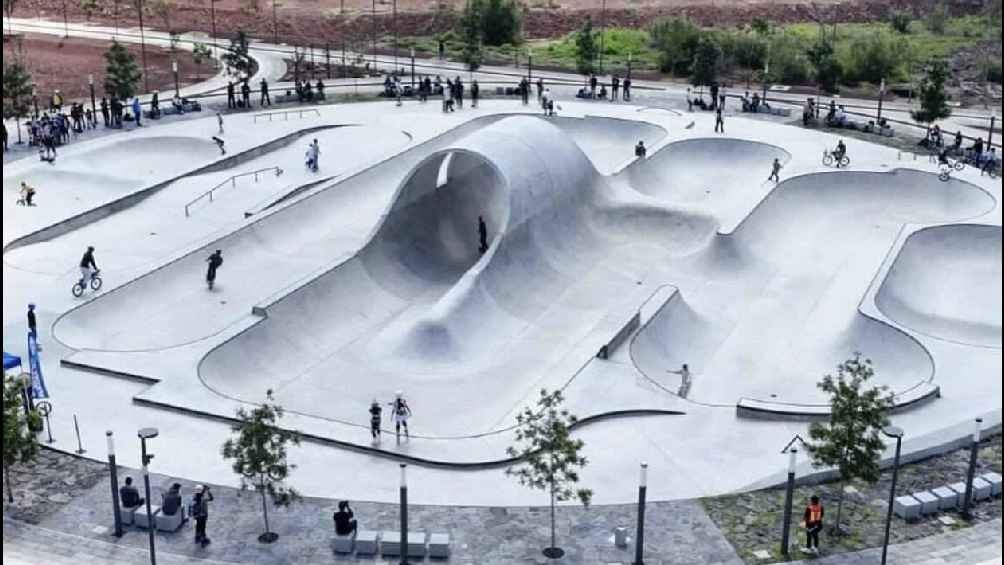 Para los amantes de las patinetas y los patines, habrá skateparks. 