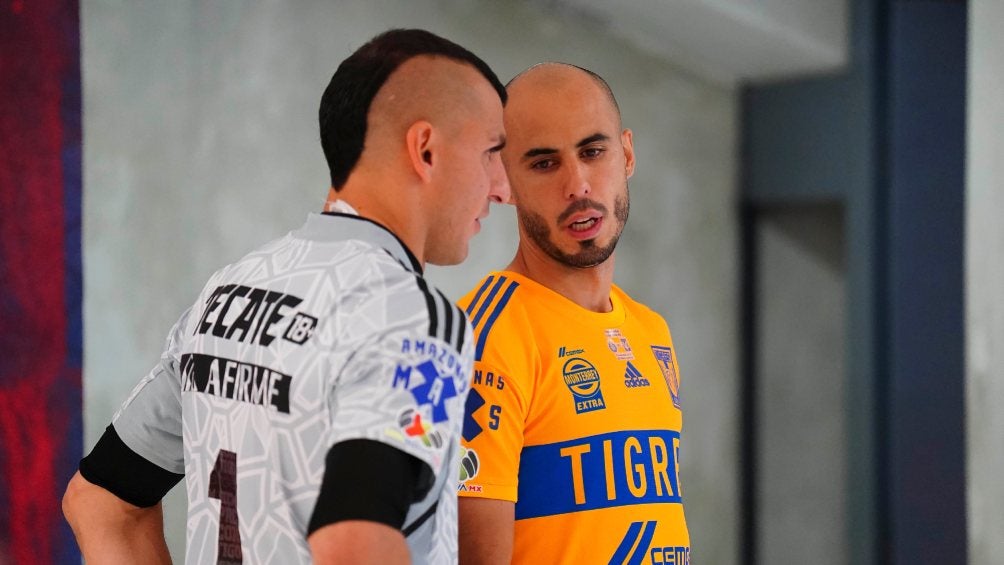 Nahuel Guzmán y Guido Pizarro llegaron a tiempo al entrenamiento 