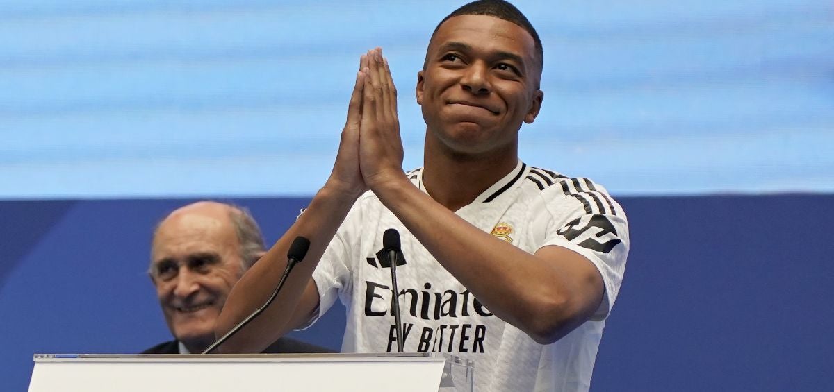 Mbappé en su presentación en el Santiago Bernabéu 