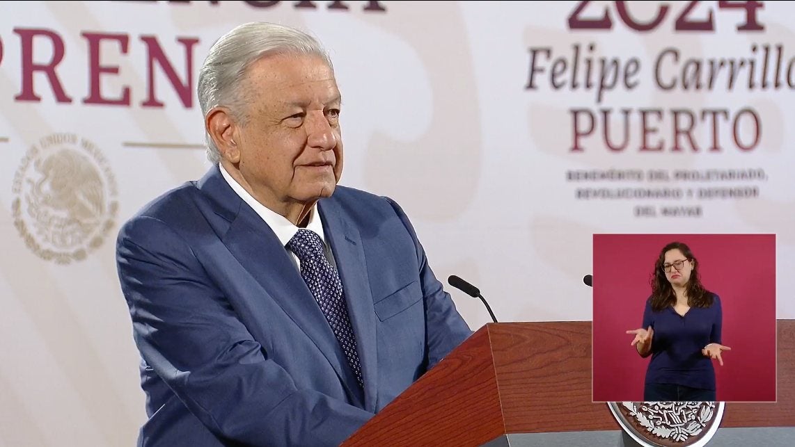 López Obrador busca que no se manipule con los medios de comunicación.