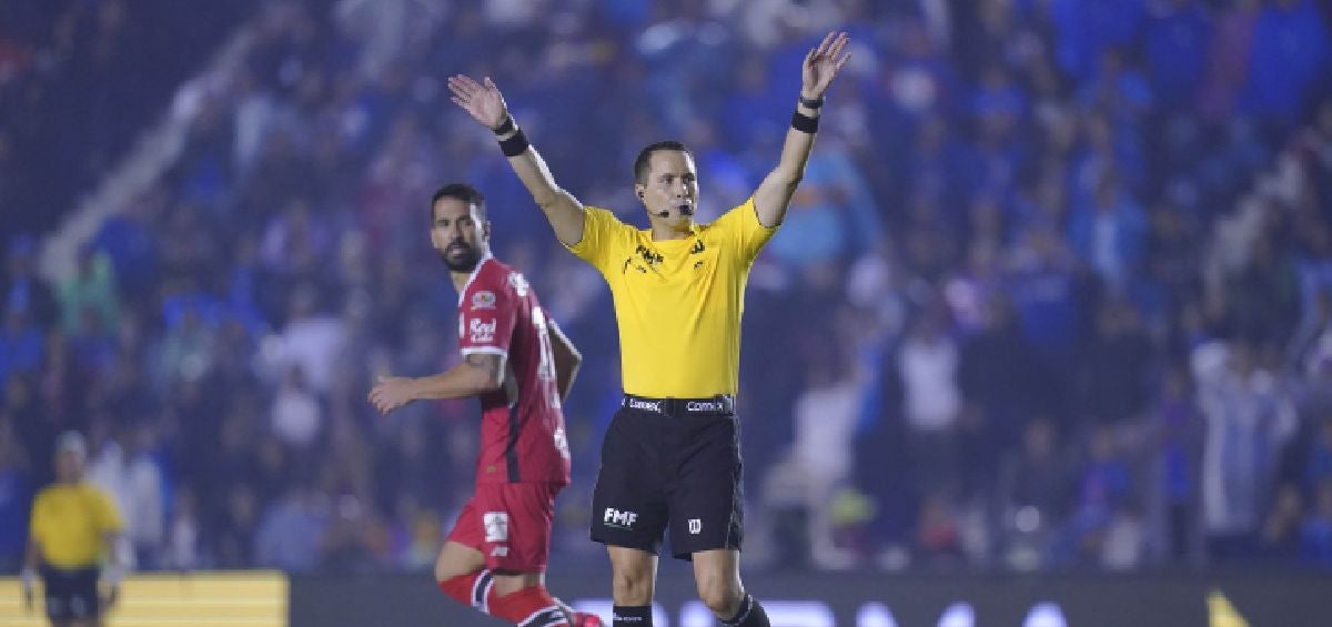 El árbitro anuló tres goles al Toluca 