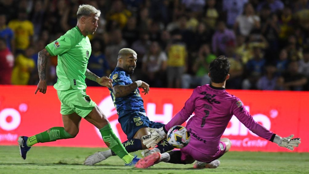 Imágenes del gol de Rodrigo Aguirre