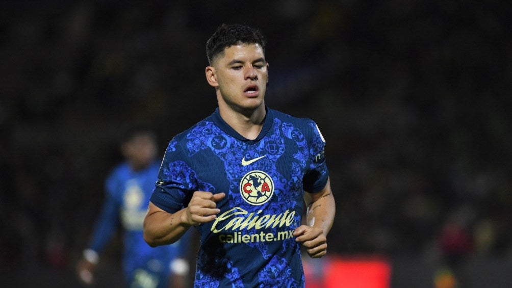 Richard Sánchez, mediocampista del América