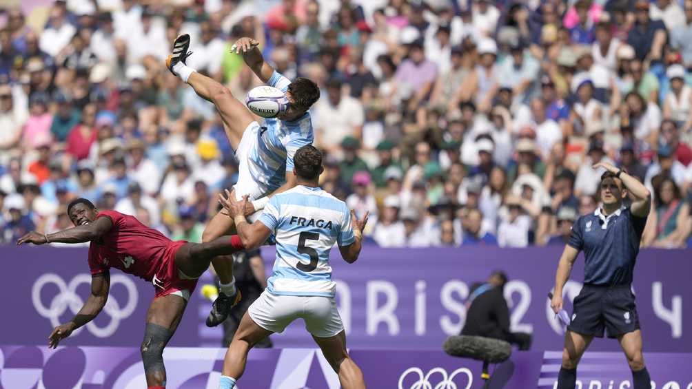 El equipo de rugby 7 de Argentina también fue abucheado por los fans locales. 