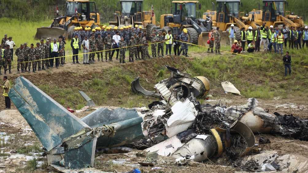 Accidente de avión deja 18 muertos en Nepal 