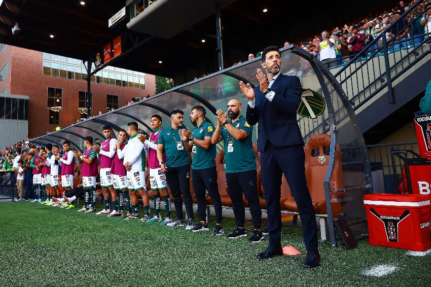 Jorge Bava en el duelo vs Timbers