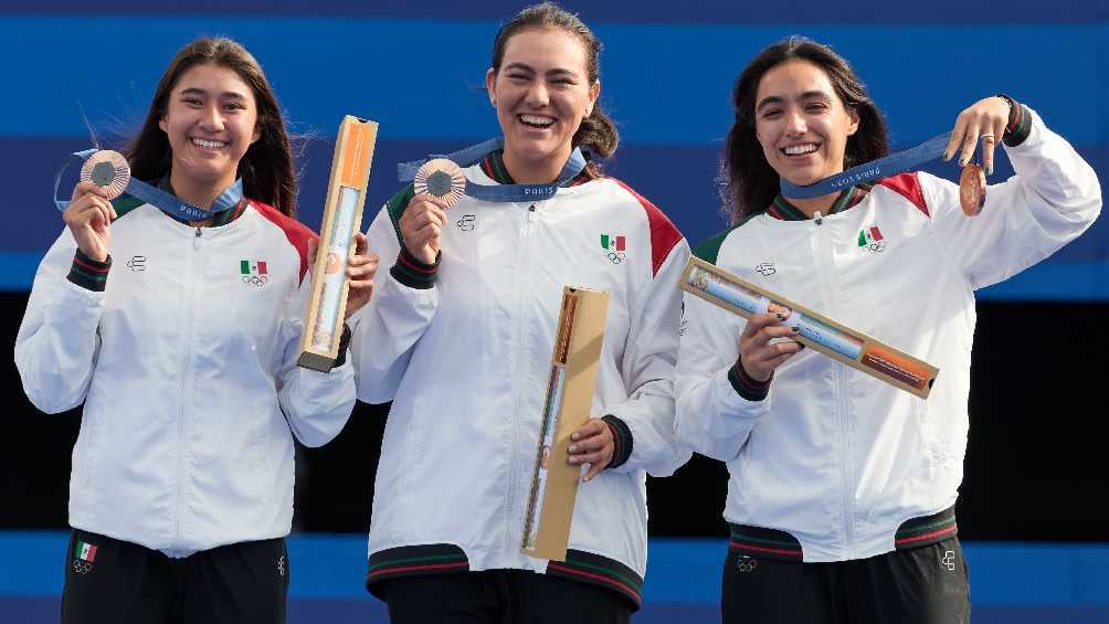 El equipo femenil de tiro con arco consiguió la primera presea para México. 