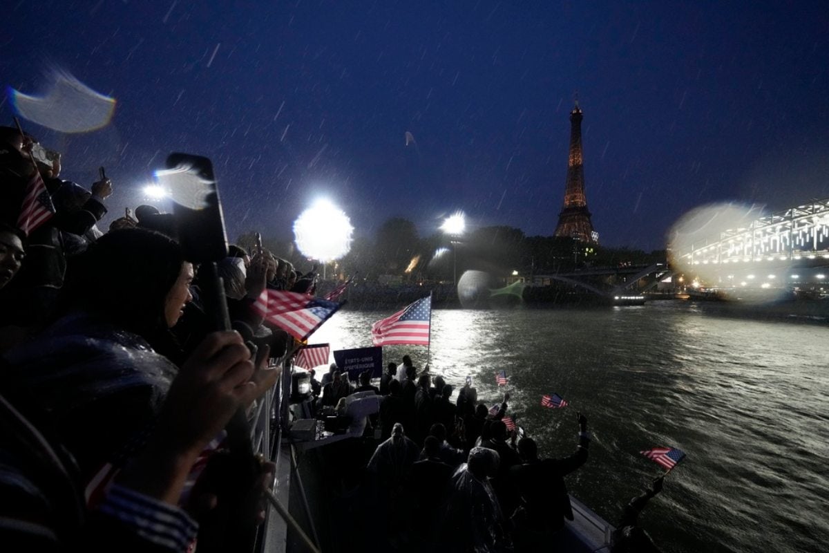 El río Sena en París 