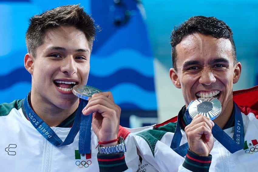 Osmar Olvera y Juan Celaya, medallistas de Plata en París 2024