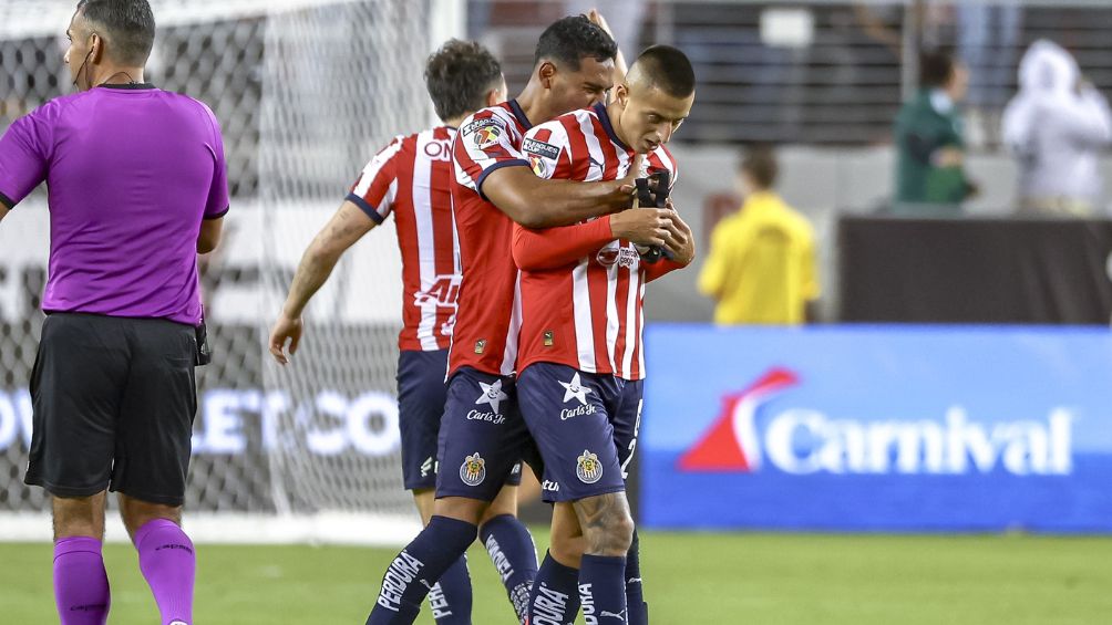 El Rebaño celebra el gol de Alvarado