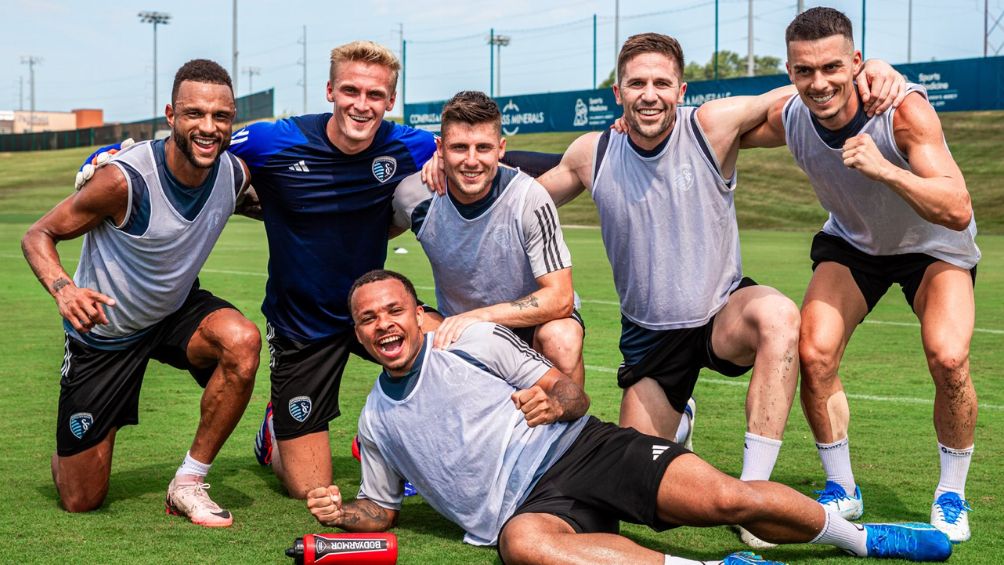 El Sporting se prepara para el partido contra Toluca