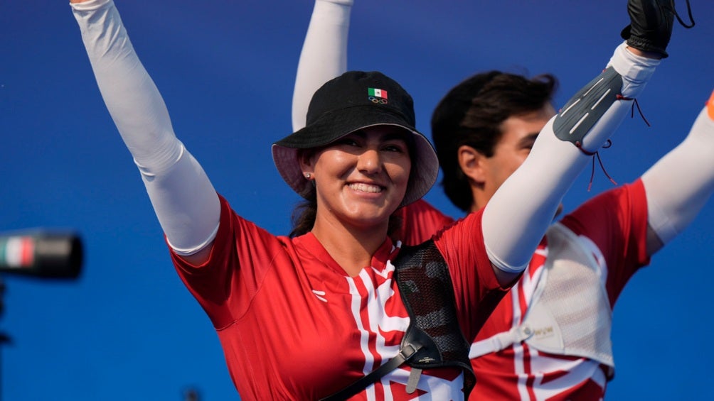 Alejandra Valencia se llevó el bronce en equipos femenil