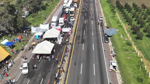 Los manifestantes están reclamando una expropiacion de tierras hace más de 60 años.