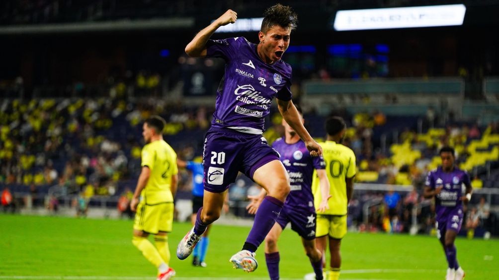 Mazatlán celebra uno de sus goles