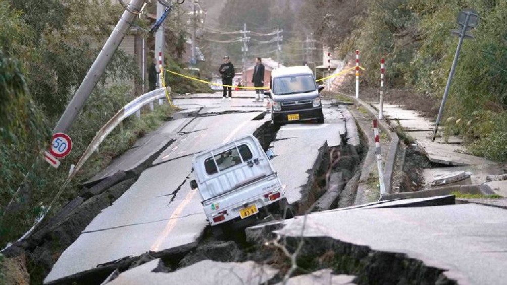 El sismo del pasado jueves dejó daños en caminos y casas.