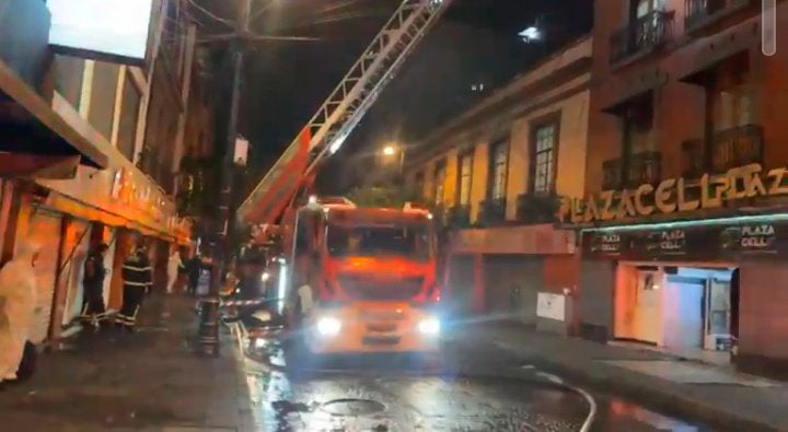 La labor la que hicieron los bomberos y si que nadie resultara herido.