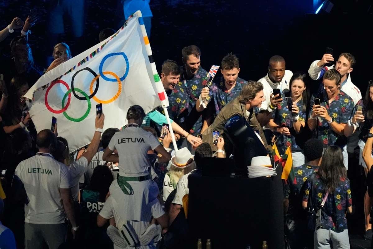 Tom Cruise tuvo una breve aparición en la ceremonia 