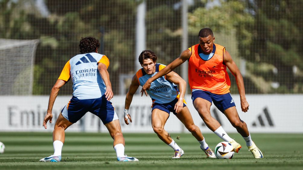 Mbappé entrenando con el Madrid