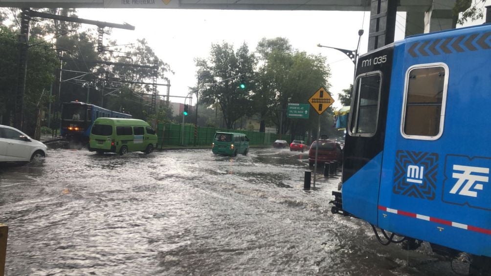 Tren Ligero afectado por inundaciones