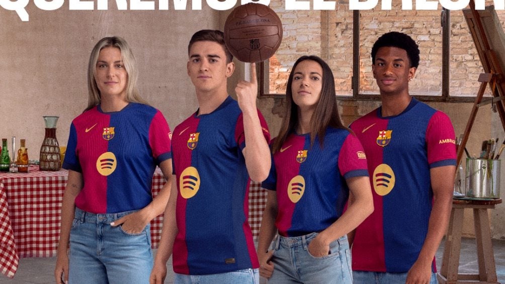 Barcelona regresó al diseño bicolor 