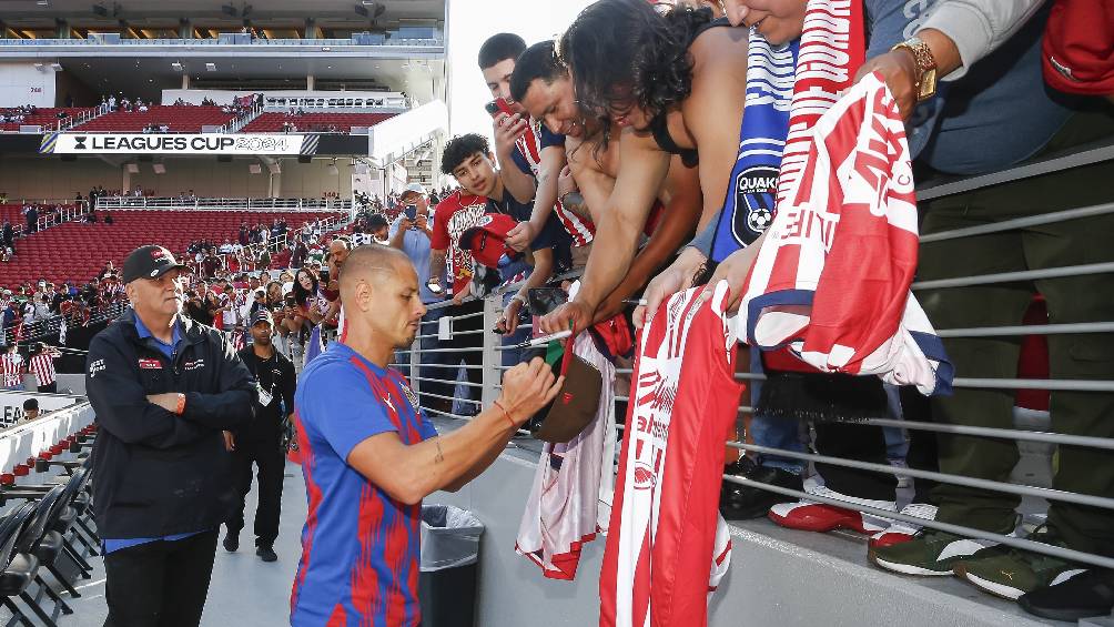 Chicharito no ha podido retomar el nivel con Guadalajara