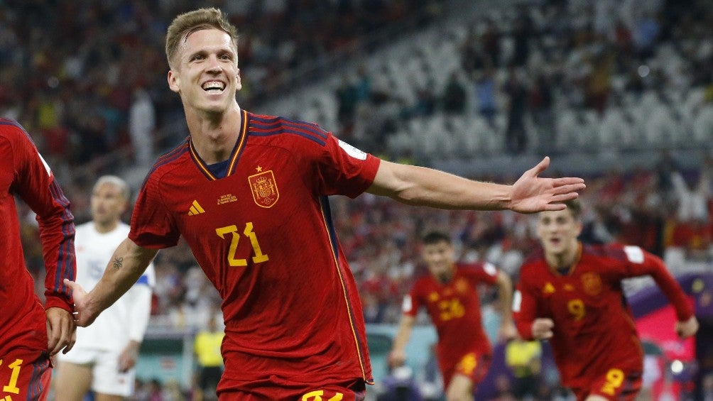 Dani Olmo festeja un gol