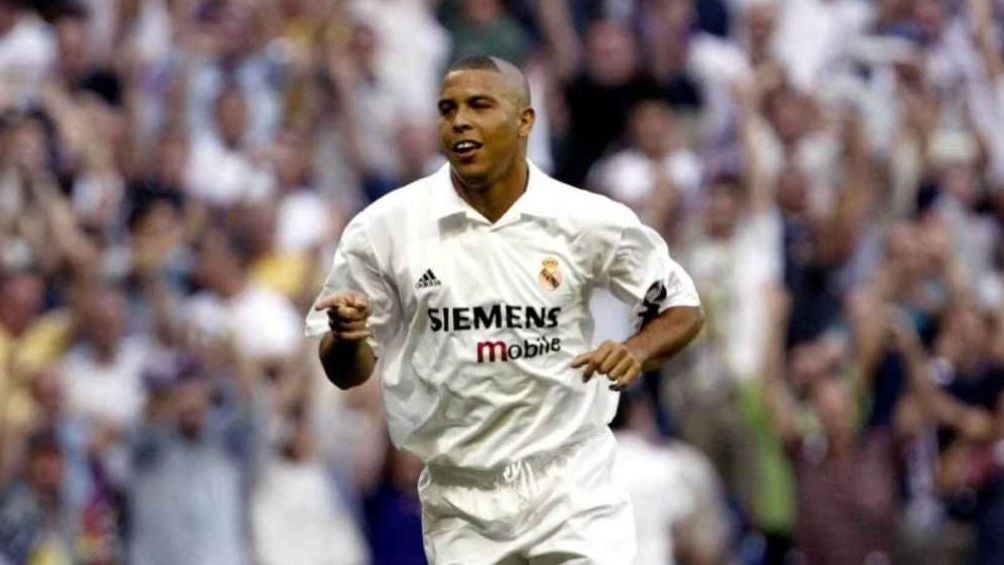 Ronaldo Nazario debutó con gol en el Real Madrid