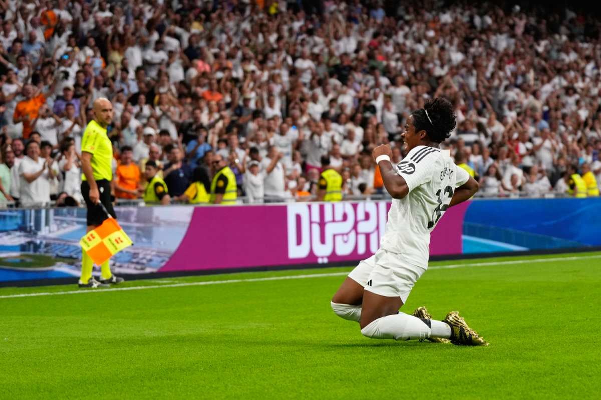 El brasileño puso el 3-0 en el Bernabeu 