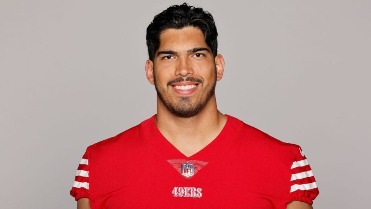 Alarcón fue liberado por 49ers