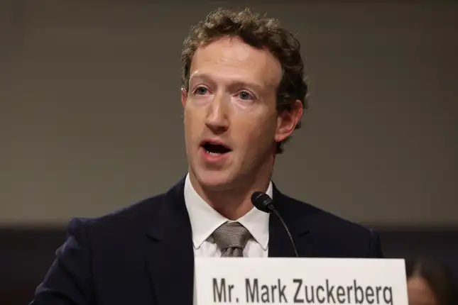 Mark Zuckerberg criticó las presiones del gobierno estadounidense de Joe Biden en 2021 para retirar contenidos de Facebook sobre el covid-19