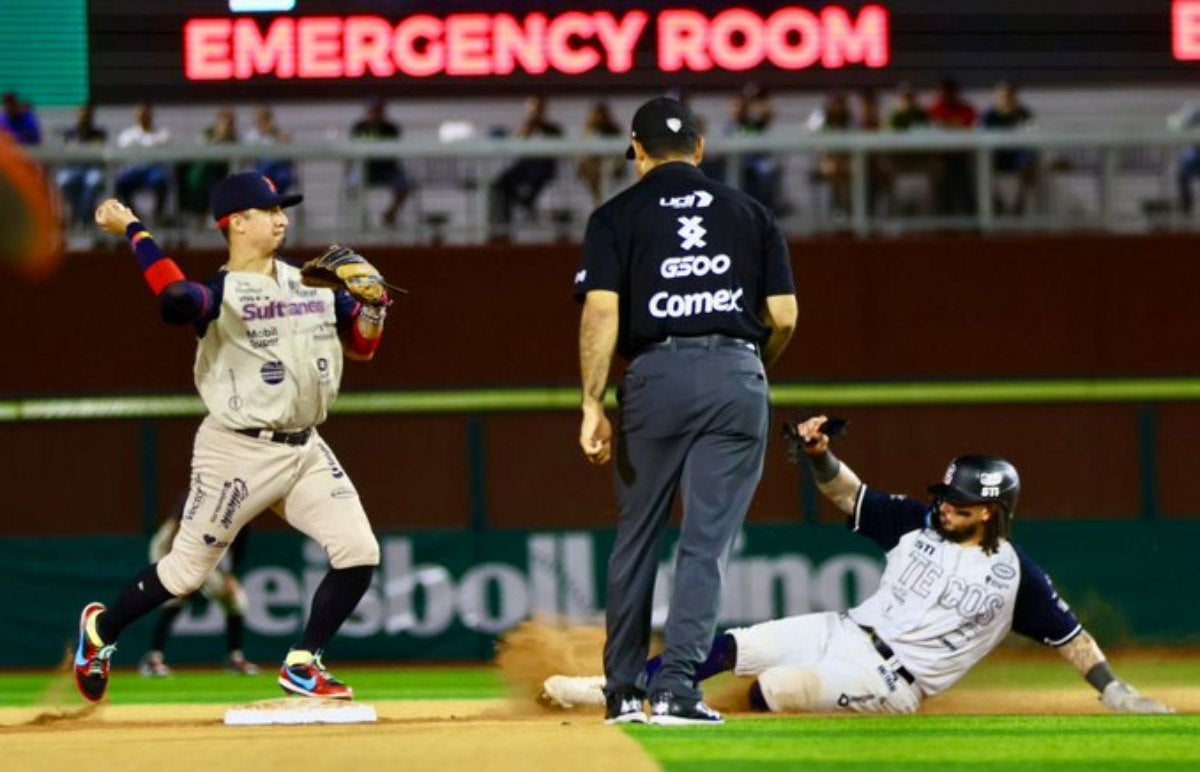 Sultanes cerca de la Serie del Rey 